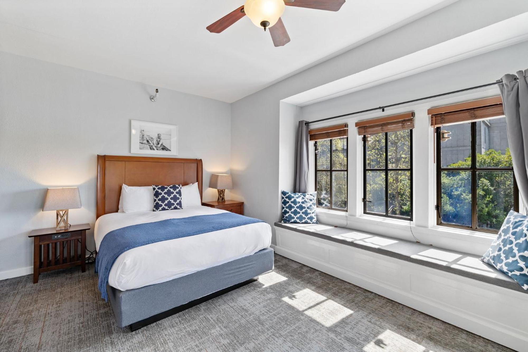 College Inn Hotel Seattle Luaran gambar