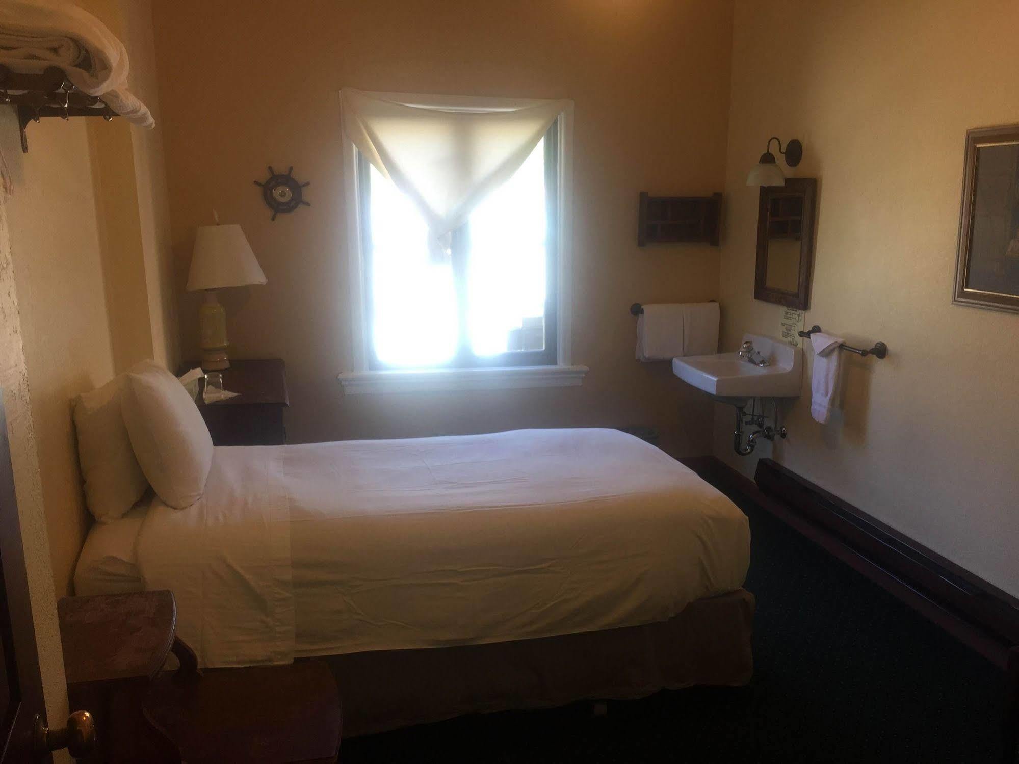 College Inn Hotel Seattle Luaran gambar